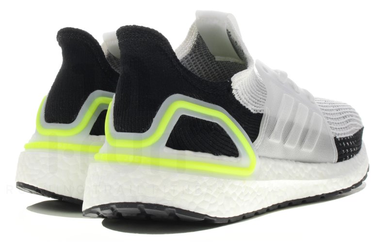 adidas UltraBOOST 19