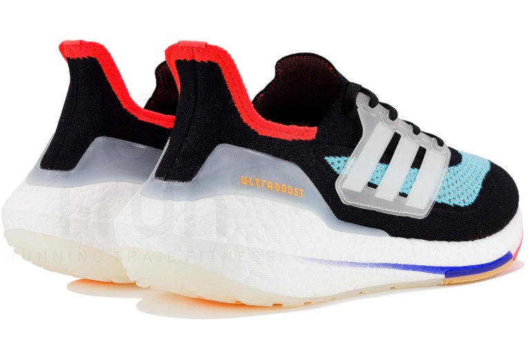 adidas UltraBOOST 21