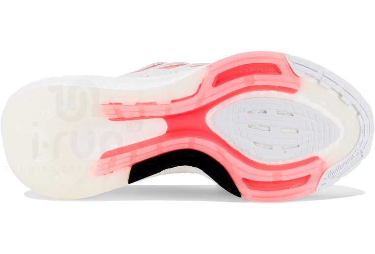 adidas UltraBOOST 22 HEAT.RDY