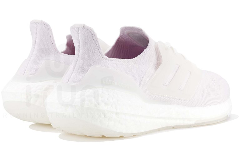 adidas UltraBOOST 22