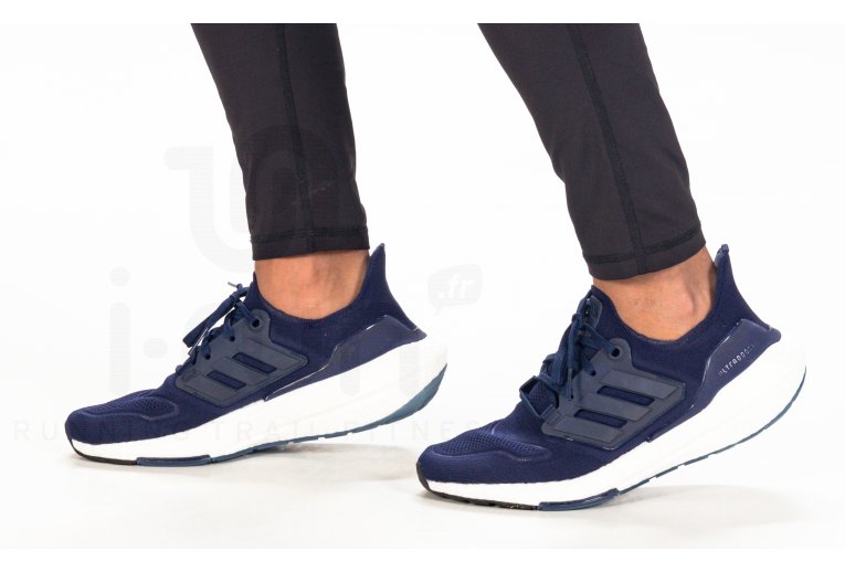 adidas UltraBOOST 22