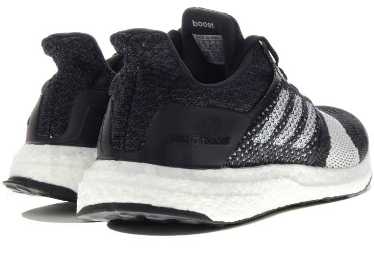 adidas UltraBOOST ST