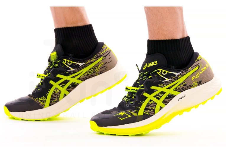 Asics Fuji Lite 5