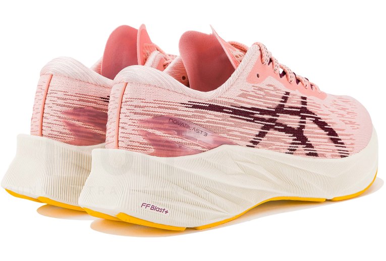 Asics Novablast 3