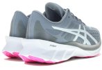Asics Novablast