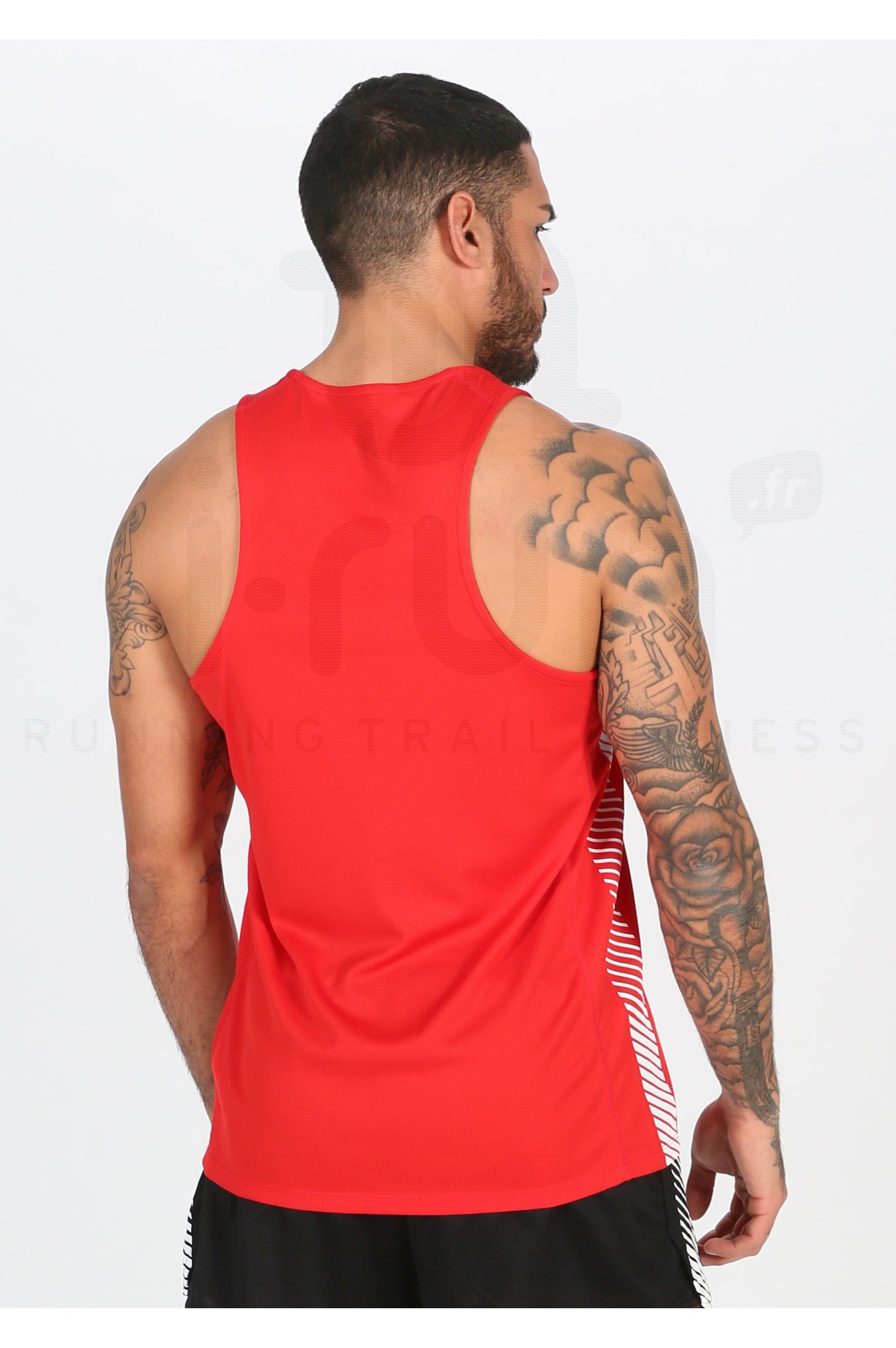 vêtements homme asics