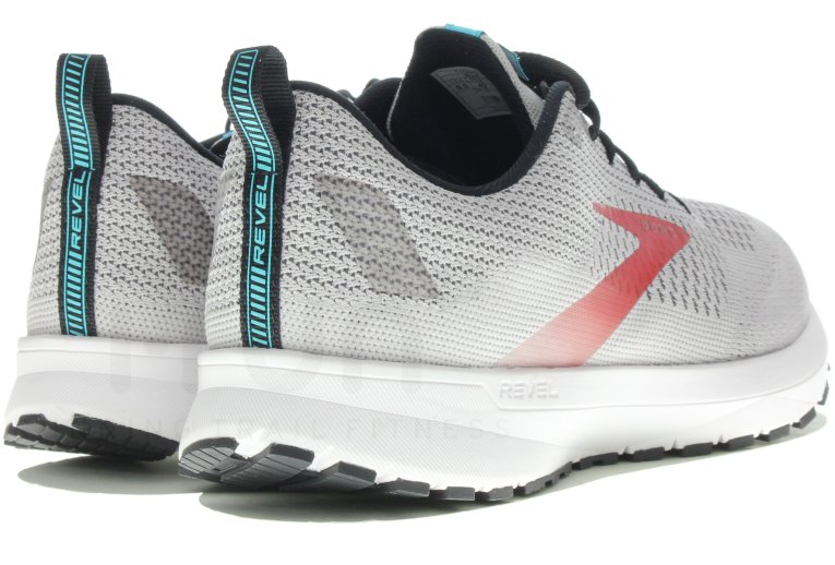 Brooks Revel 4
