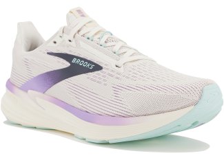 Brooks Revel 8