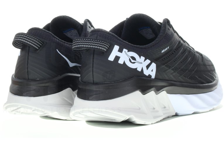 Hoka One One Arahi 4