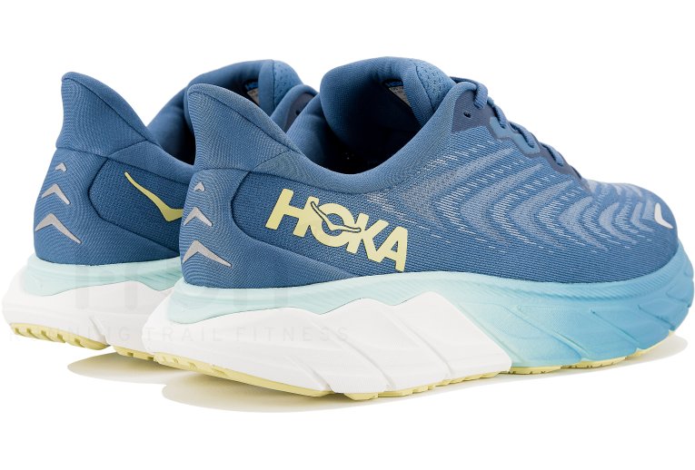 Hoka One One Arahi 6