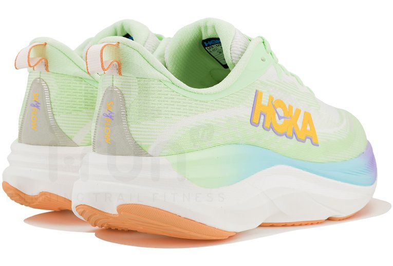 Hoka One One Skyflow