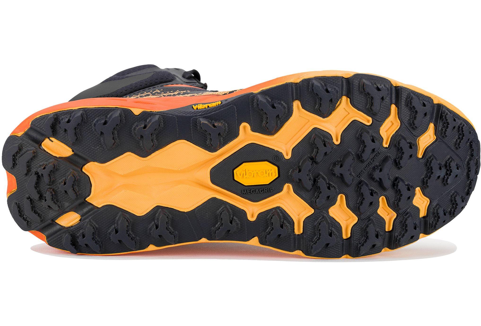 hoka one one speedgoat mid wp m