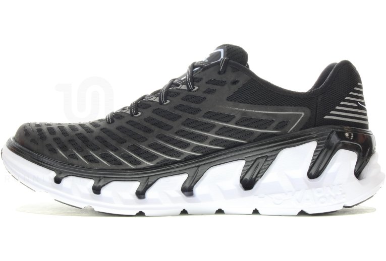 Hoka One One Vanquish 3