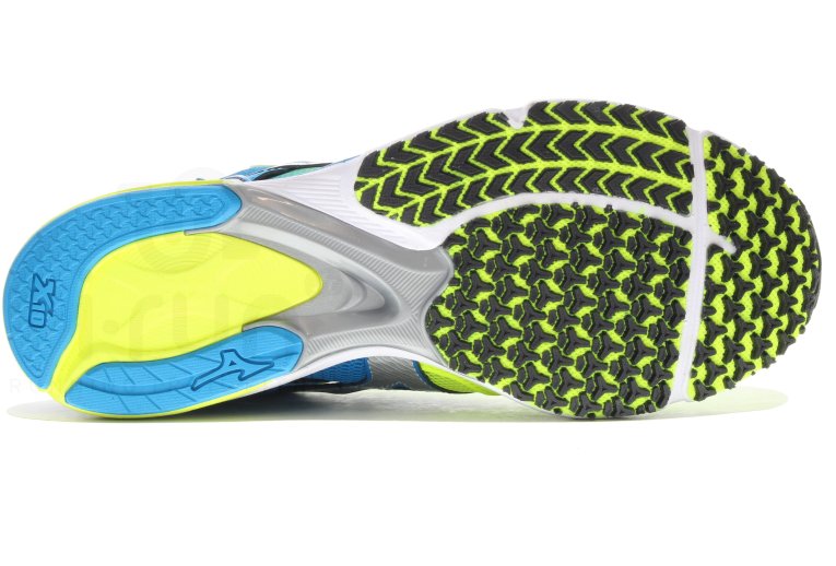 Mizuno Wave Emperor 3