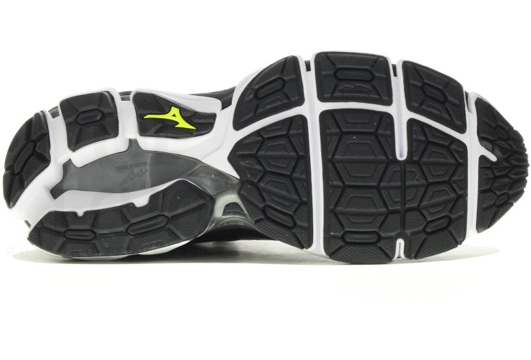 Mizuno Wave Horizon 3