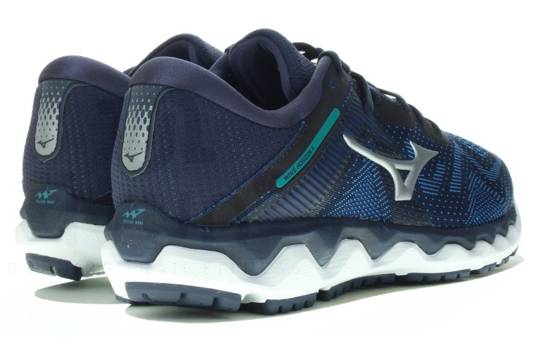 Mizuno Wave Horizon 4