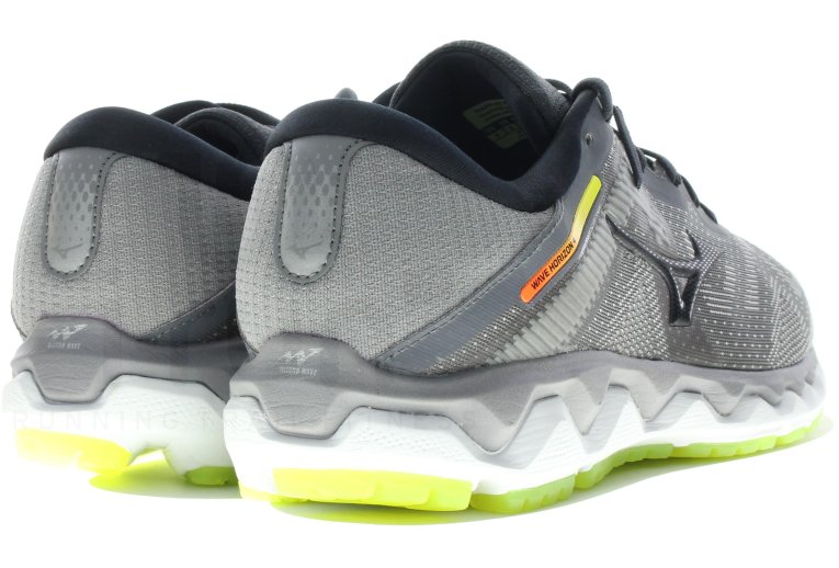 Mizuno Wave Horizon 4