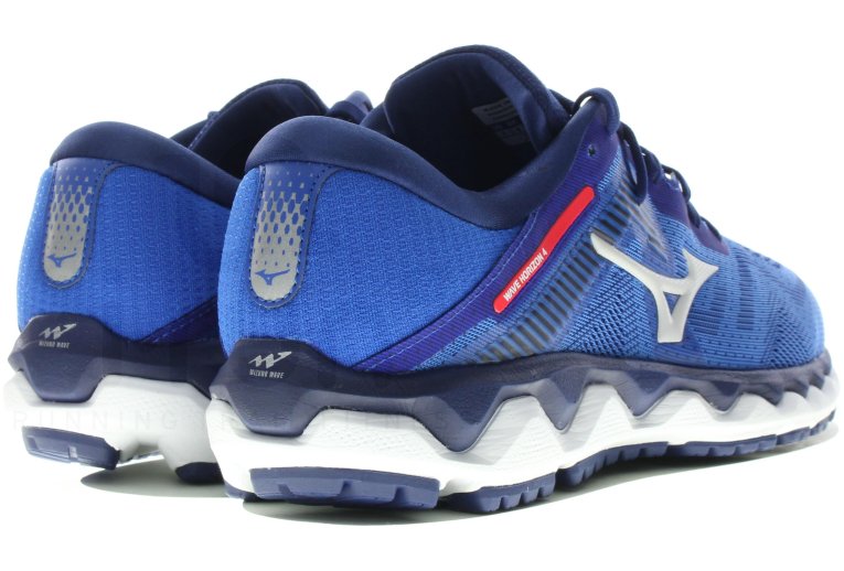 Mizuno Wave Horizon 4