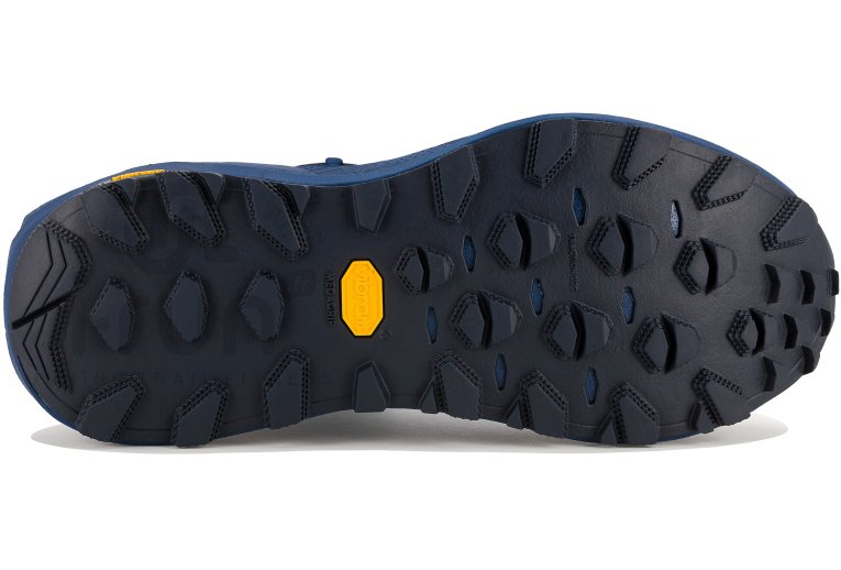 Mizuno Wave Mujin 11