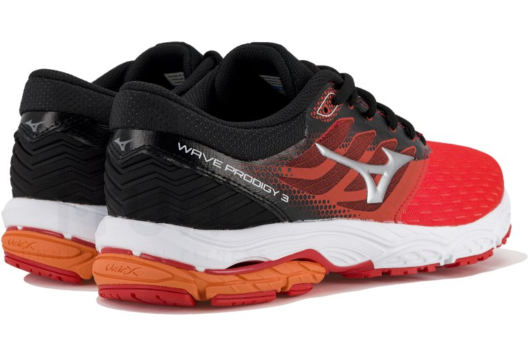 Mizuno Wave Prodigy 3