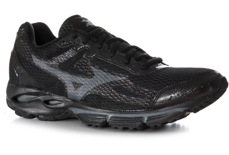 Mizuno Wave Resolute 2