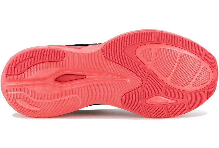 Mizuno Wave Revolt 3