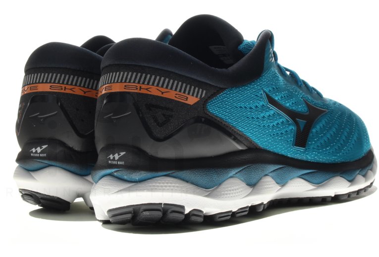 Mizuno Wave Sky 3