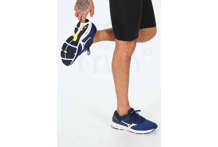 Mizuno Wave Stream 2