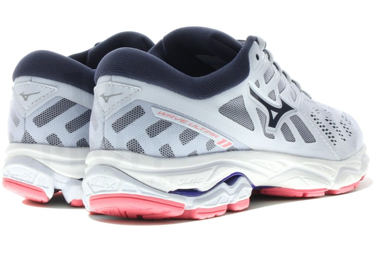 Mizuno Wave Ultima 11