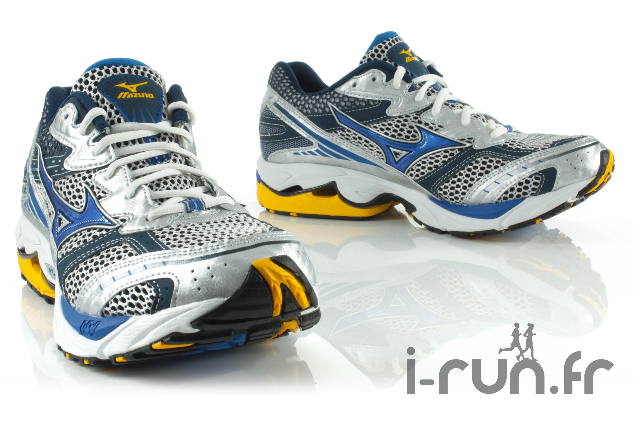 mizuno wave ultima 3