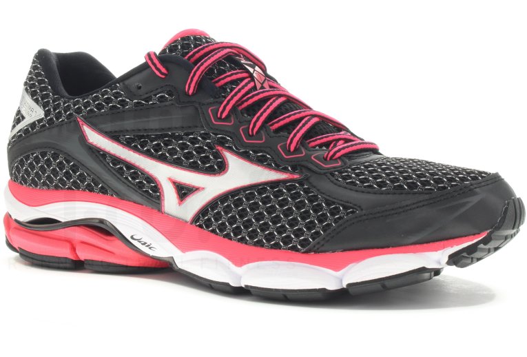 Mizuno Wave Ultima 7