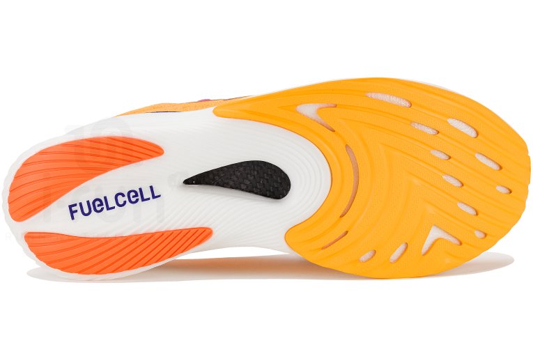 New Balance FuelCell RC Elite v2