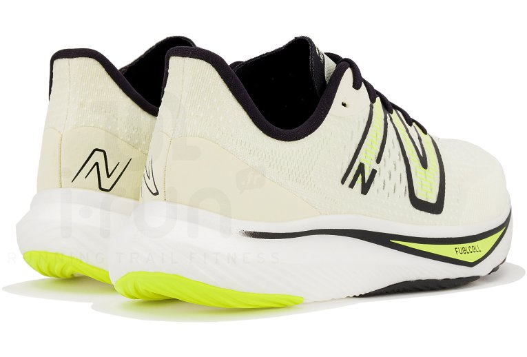 New Balance FuelCell Rebel V3