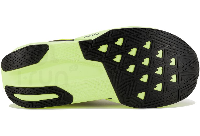 New Balance FuelCell Rebel V5