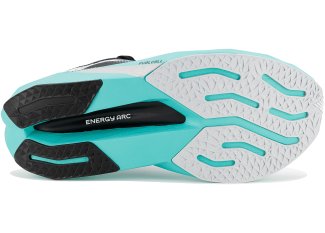 New Balance FuelCell SuperComp Trainer V3