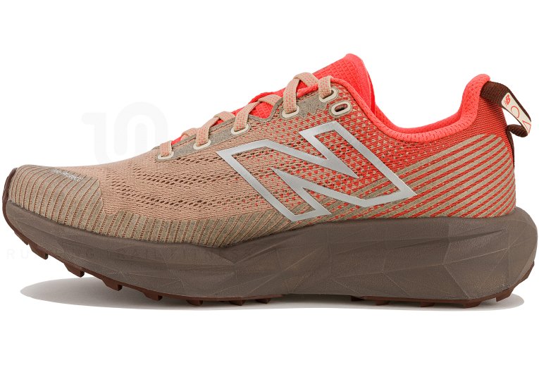 New Balance FuelCell Venym