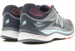 New Balance 880 V6 - B