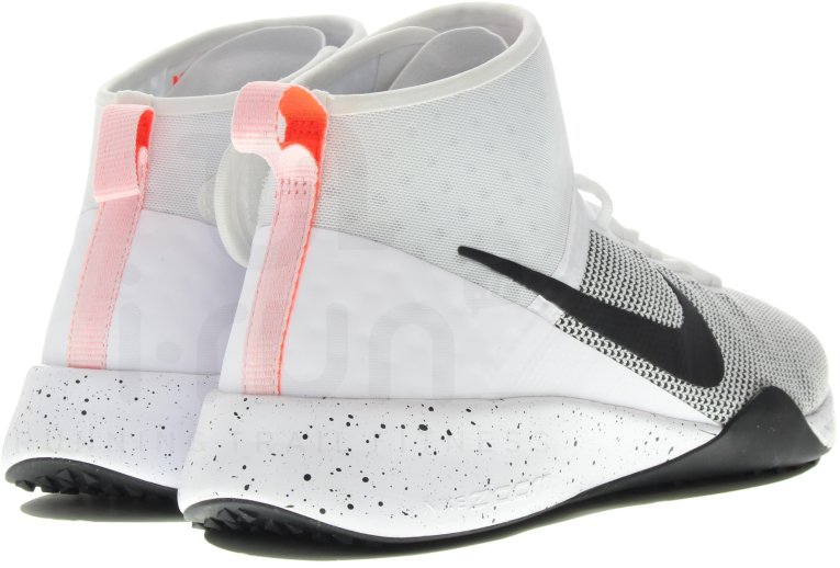 Nike Air Zoom Strong 2