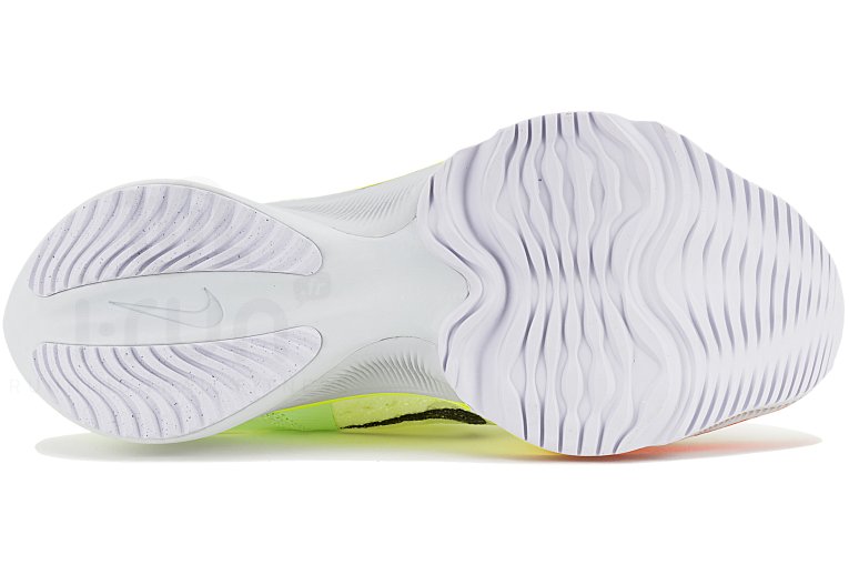 Nike Air Zoom Tempo Next% FlyEase Herren