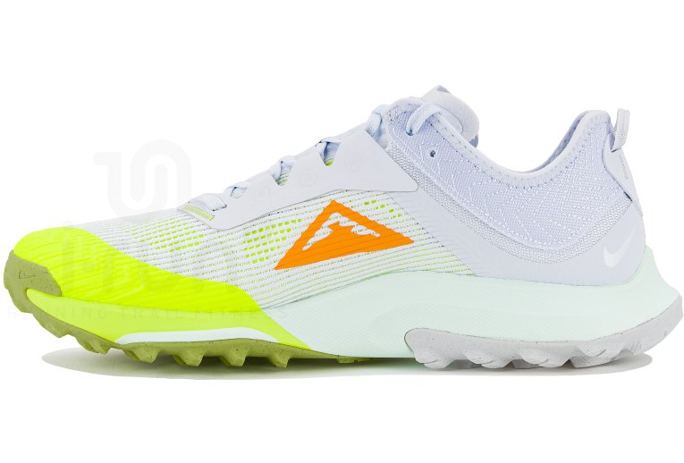 Nike Air Zoom Terra Kiger 8