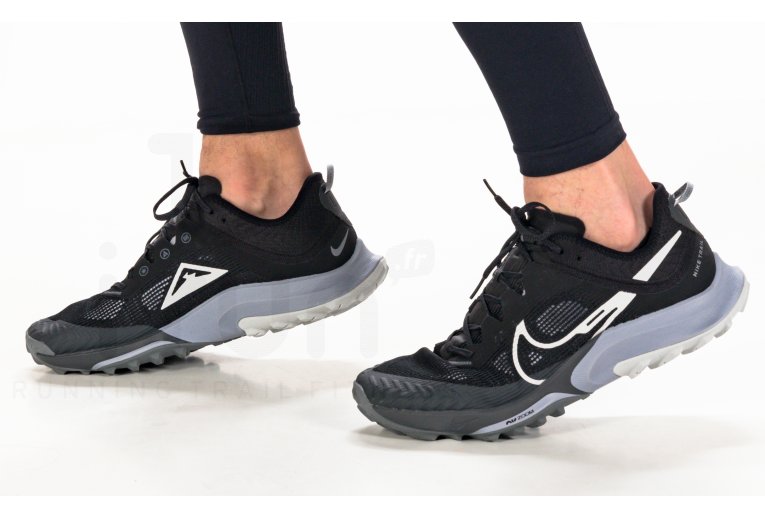 Nike Air Zoom Terra Kiger 8