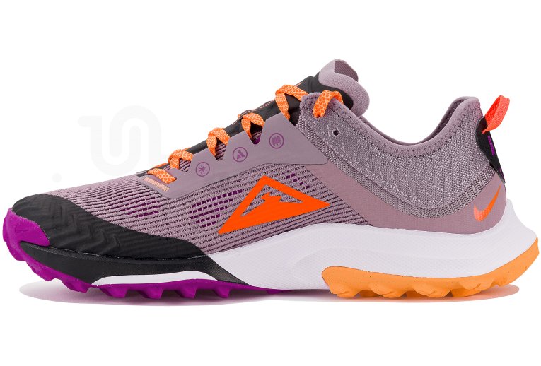 Nike Air Zoom Terra Kiger 8