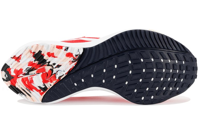 Nike Air Zoom Vomero 16