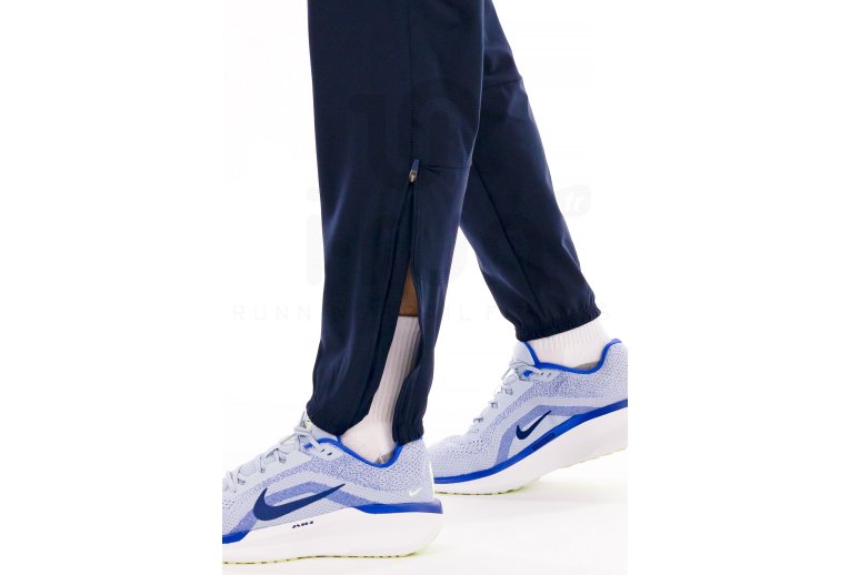 Nike Challenger