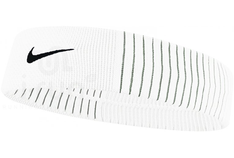 Nike Dri-Fit Reveal