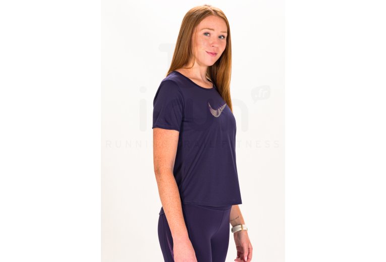 Nike Dri-Fit Swoosh