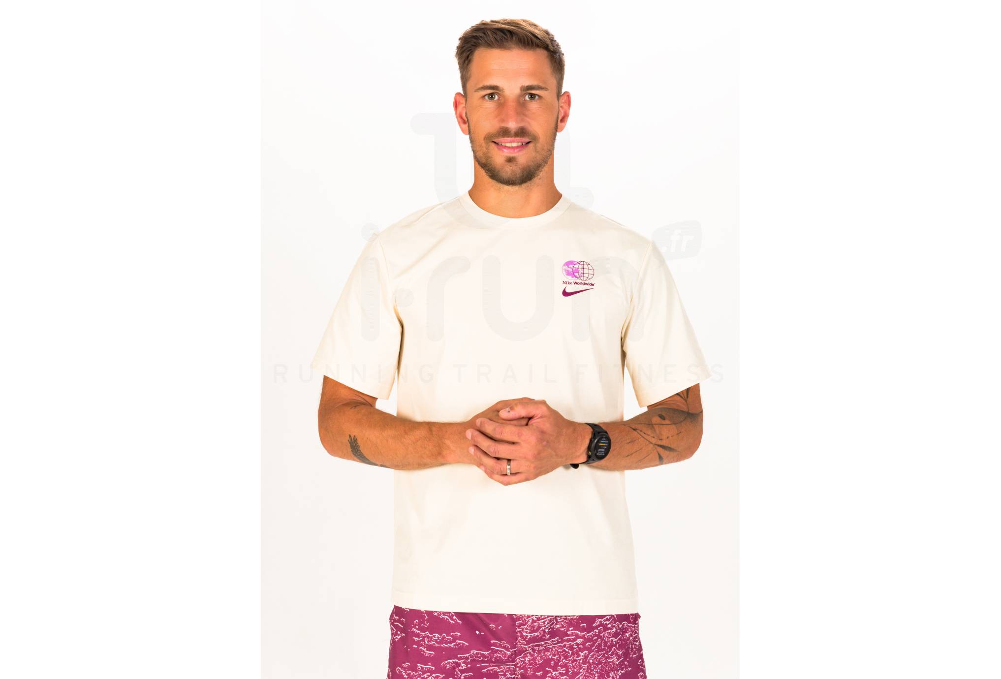 Nike Dri-Fit UV Hyverse GFX Jaune