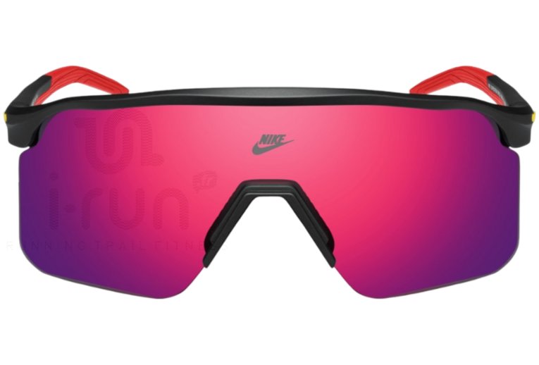 Nike Expedition Shield