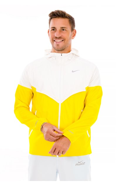 Nike Impossibly Light Windrunner