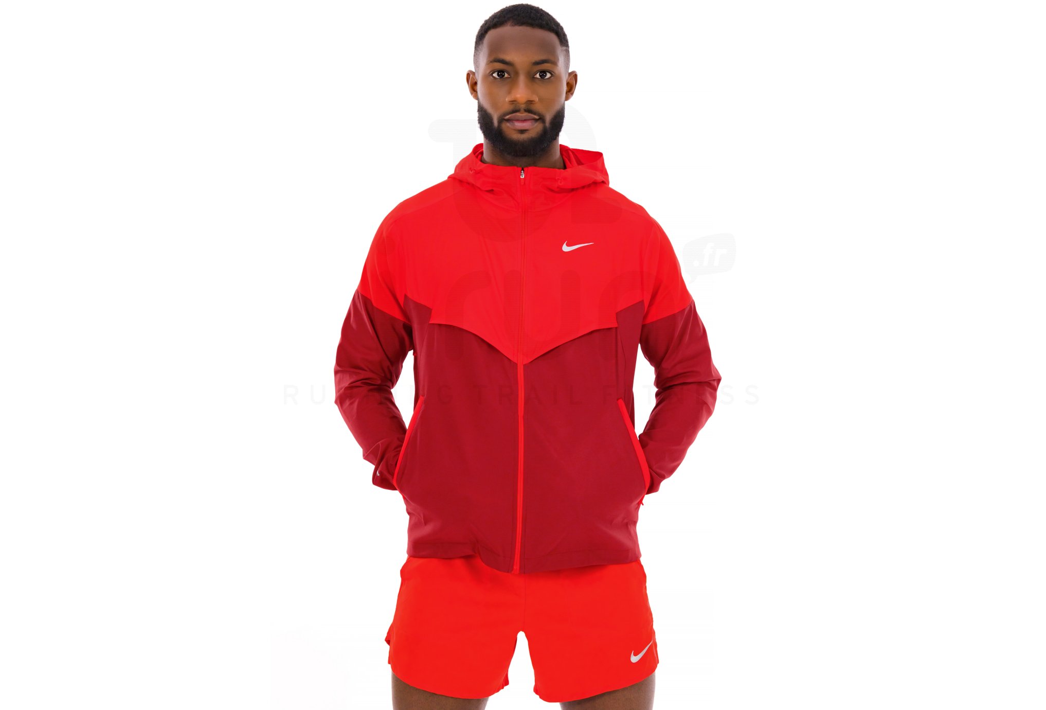 Nike chaqueta Run Windrunner Tokyo en promoción | Hombre Ropa